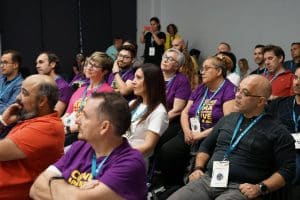 Grupo de personas en desconferencia de WordCamp Sevilla